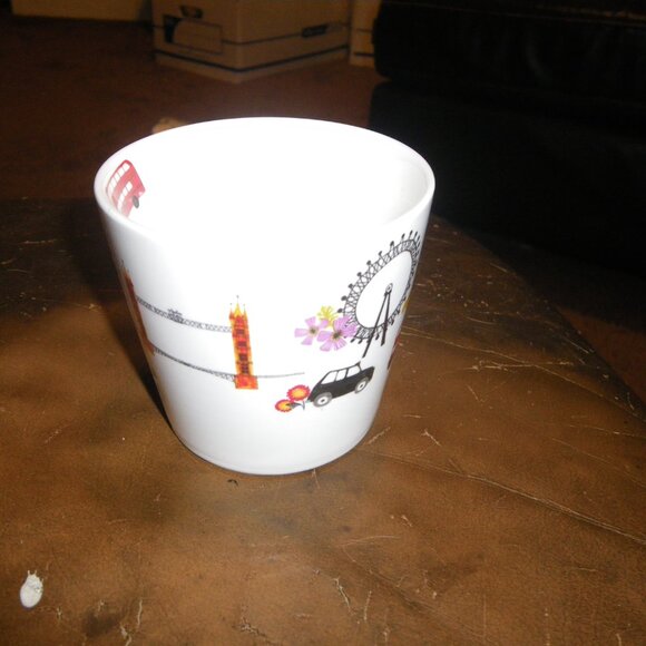 Grace Fine Ceramics London Location Coffee Mug Cup 12oz Red Bus Eye Tower Bridge - Picture 2 of 5